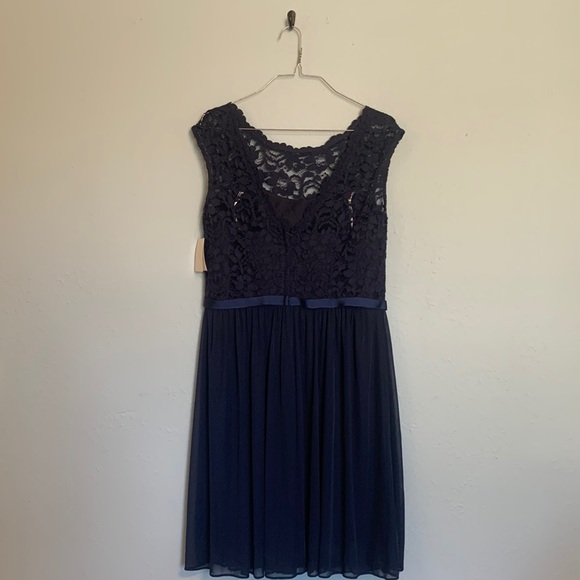 NWT David's Bridal Womens Size 12 Formal Bridesmaid Navy Marine Lace Short Dress - Picture 7 of 12